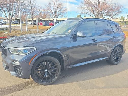 2021 BMW X5 M50i