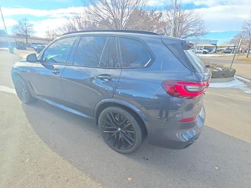 2021 BMW X5 M50i