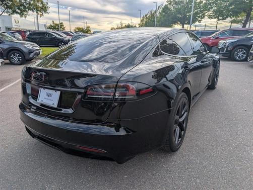 2022 Tesla Model S Base