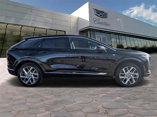 2026 Cadillac OPTIQ Luxury