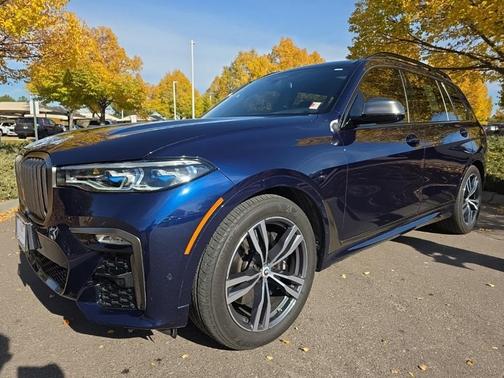2022 BMW X7 M50i