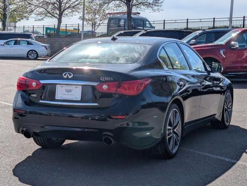 Black Obsidian 2015 INFINITI Q50 Sport