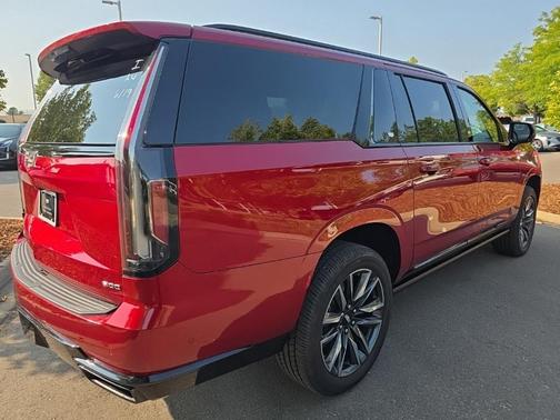 2024 Cadillac Escalade ESV Sport Platinum