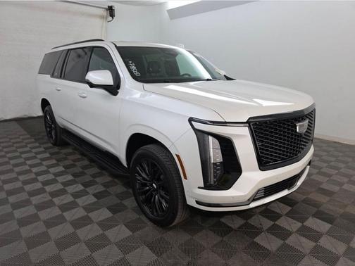 2025 Cadillac Escalade ESV Sport