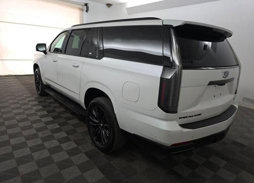 2025 Cadillac Escalade ESV Sport