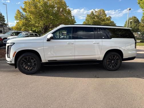 2025 Cadillac Escalade ESV Sport
