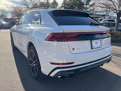 2023 Audi SQ8 4.0T Premium Plus