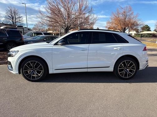 2023 Audi SQ8 4.0T Premium Plus