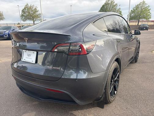 Midnight Silver Metallic 2021 Tesla Model Y Performance