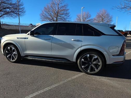 2025 Cadillac Escalade IQ Sport 1