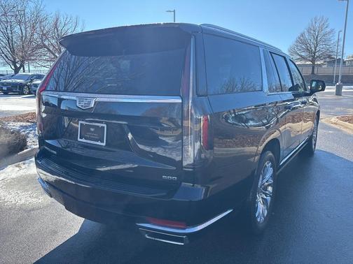 2023 Cadillac Escalade ESV Premium Luxury