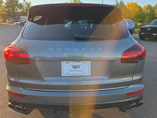 2016 Porsche Cayenne S
