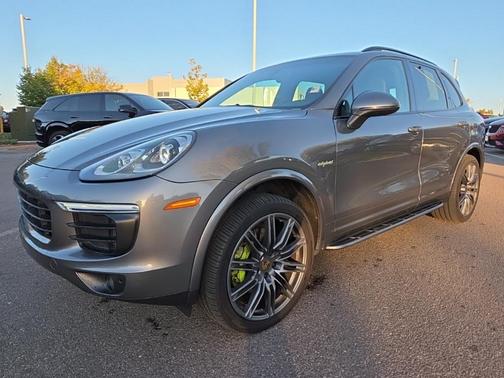 2016 Porsche Cayenne S