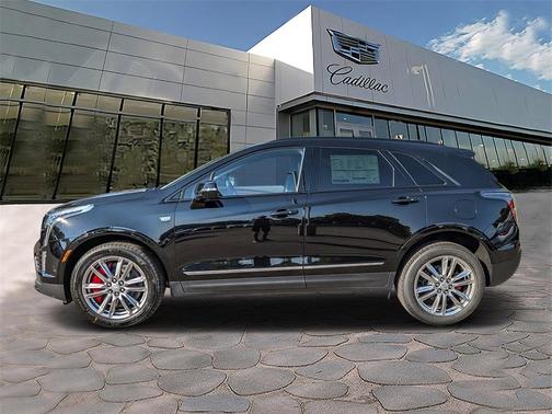 2025 Cadillac XT5 Sport