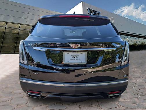 2025 Cadillac XT5 Sport