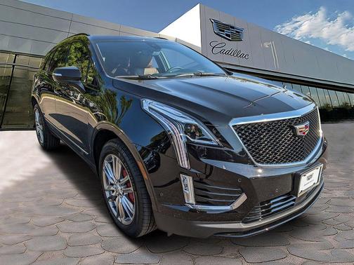 2025 Cadillac XT5 Sport