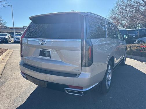 2022 Cadillac Escalade Premium Luxury Platinum