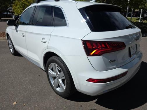 2018 Audi Q5 2.0T Premium Plus
