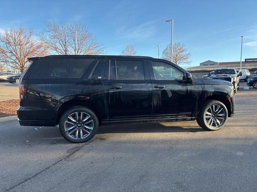 2023 Cadillac Escalade ESV Sport Platinum