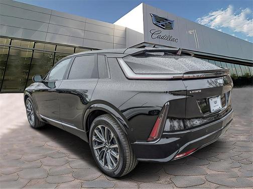 2025 Cadillac LYRIQ Sport