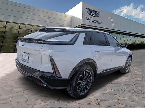 2025 Cadillac LYRIQ Sport