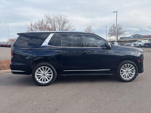 2022 Cadillac Escalade Luxury