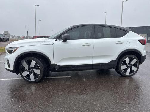 2022 Volvo C40 Recharge Pure Electric P8 Ultimate