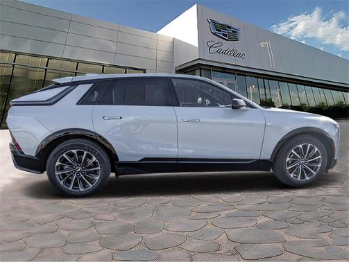2025 Cadillac LYRIQ Sport