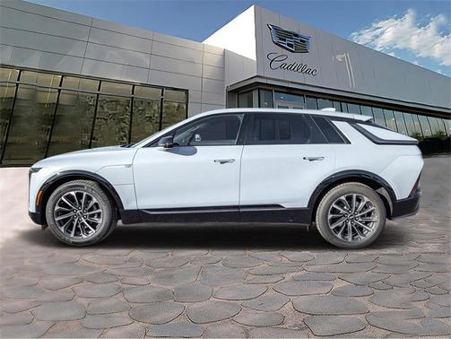 2025 Cadillac LYRIQ Sport