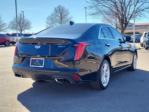 2021 Cadillac CT4 Luxury