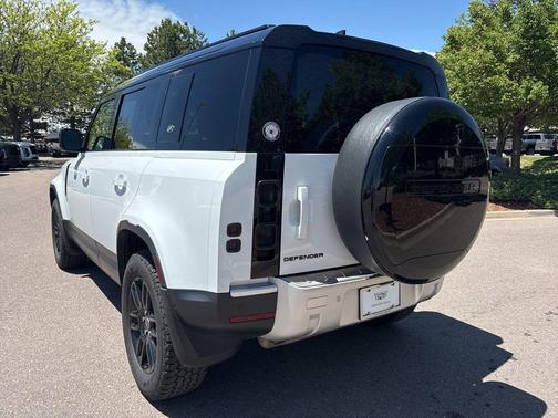 Fuji White 2023 Land Rover Defender 110 S