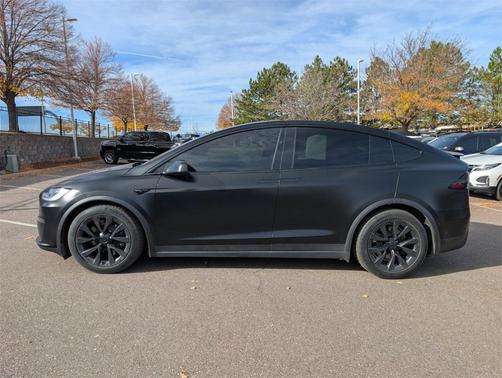 2022 Tesla Model X Base