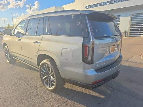 2024 Cadillac Escalade Sport