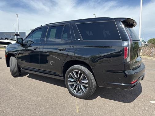 2022 Cadillac Escalade Sport Platinum