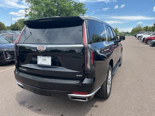 2024 Cadillac Escalade ESV Luxury