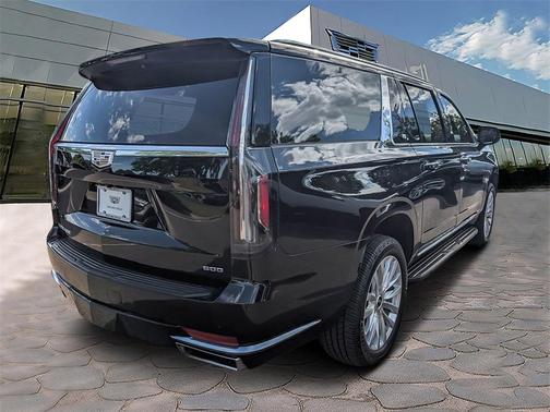 2024 Cadillac Escalade ESV Luxury