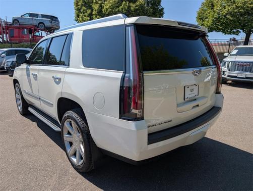 2015 Cadillac Escalade Luxury