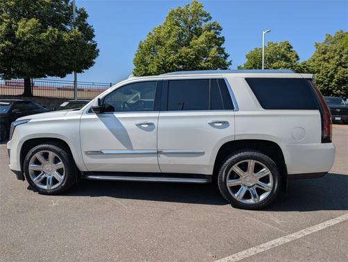 2015 Cadillac Escalade Luxury