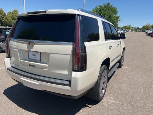 2015 Cadillac Escalade Luxury