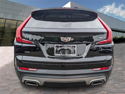 2021 Cadillac XT4 Premium Luxury