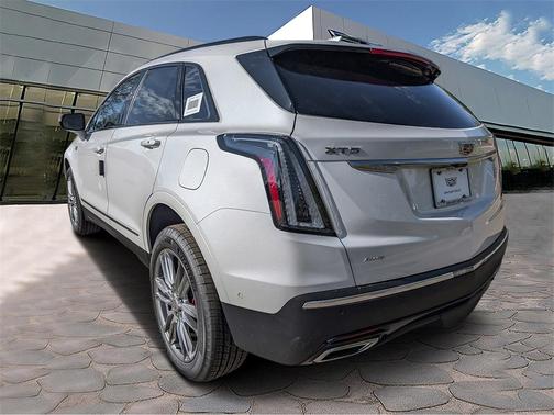 2025 Cadillac XT5 Sport