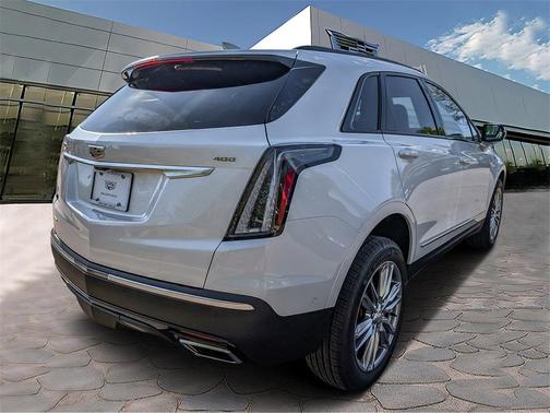 2025 Cadillac XT5 Sport