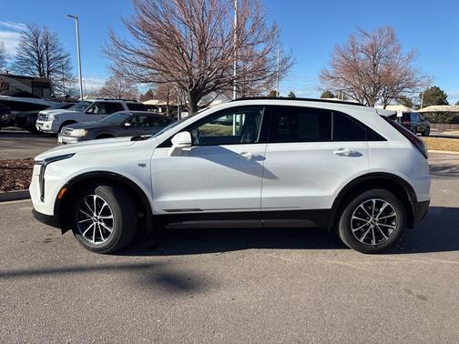 2024 Cadillac XT4 Sport