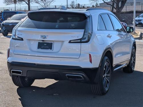 2024 Cadillac XT4 Sport