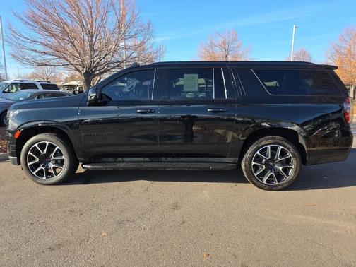 2021 Chevrolet Suburban RST