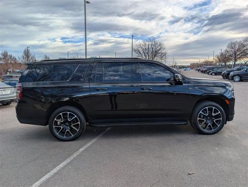 2021 Chevrolet Suburban RST