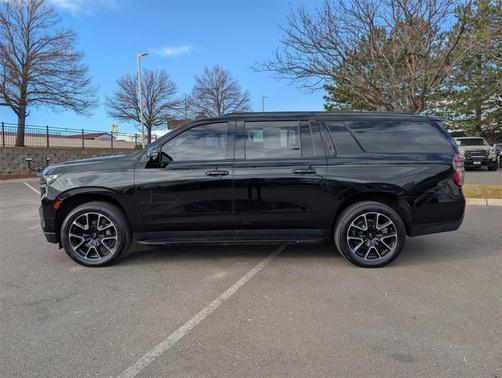 2021 Chevrolet Suburban RST