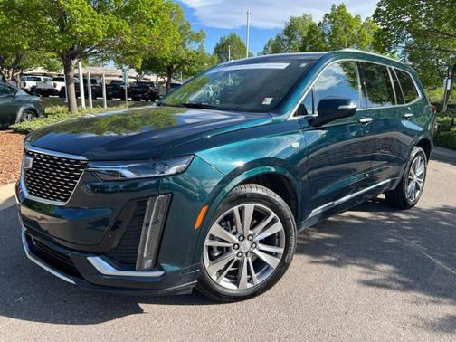 Emerald 2024 Cadillac XT6 Premium Luxury AWD