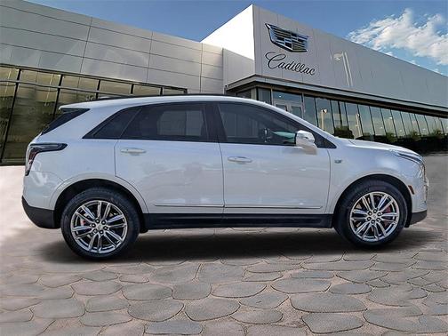 2022 Cadillac XT5 Sport