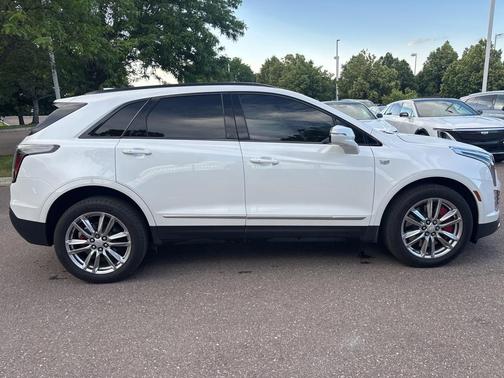 2022 Cadillac XT5 Sport